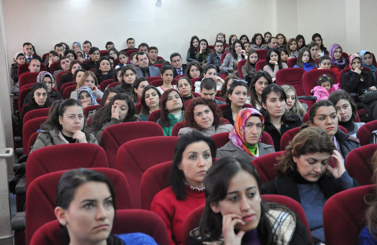 Yeni Öğretmenlere Uyum Semineri Verildi