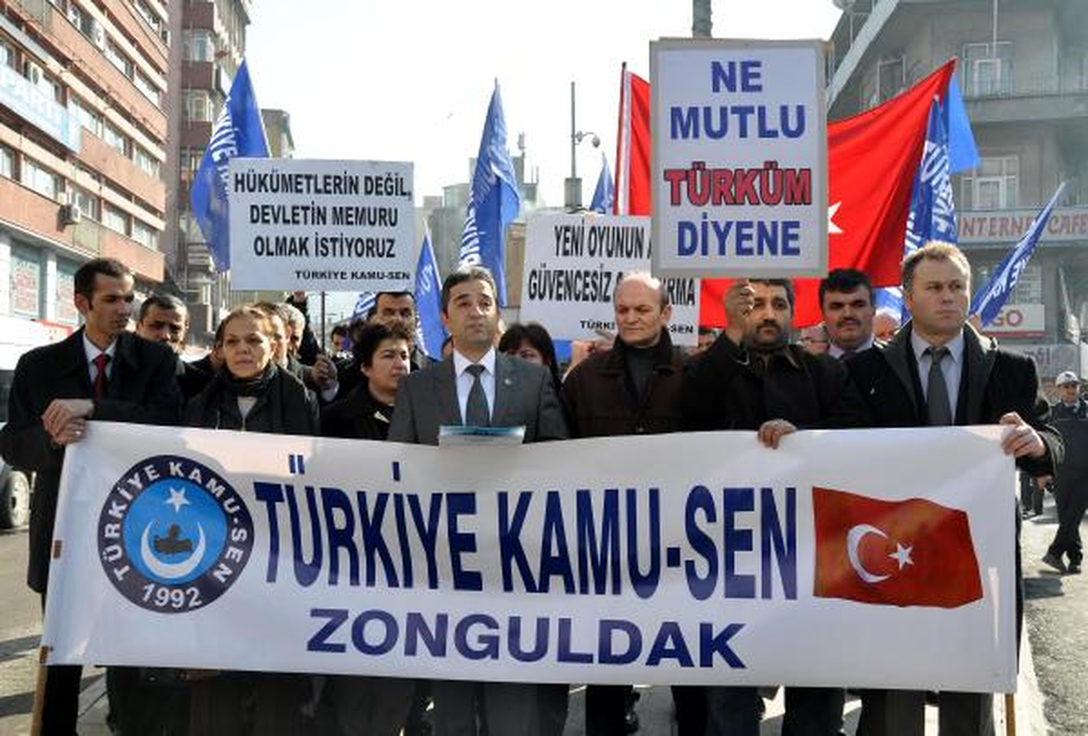 Zonguldak\'ta, Kamu Görevlileri Sendikaları Yasa Tasarısına Tepki