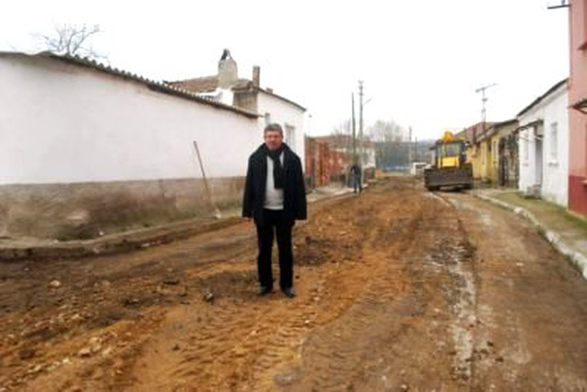Adala\'da Kanalizasyon Çalışmaları