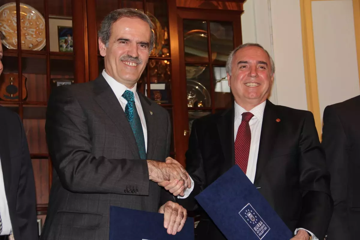 Bursa Şelaleli Meydanına Kavuşuyor