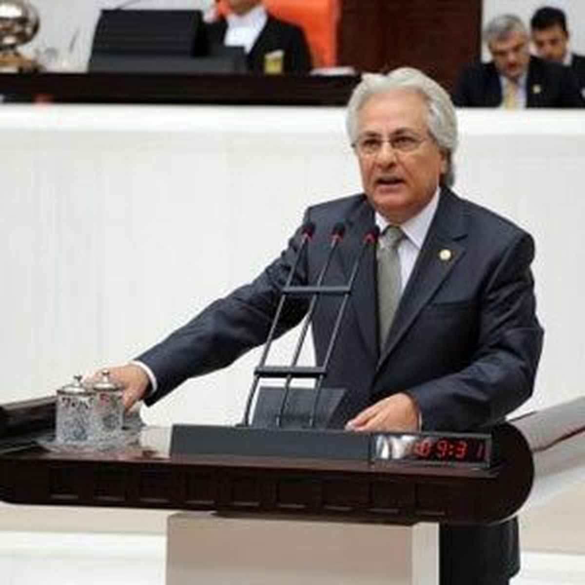 Chp\'li Toptaş, Borçlu Belediyeleri Sordu