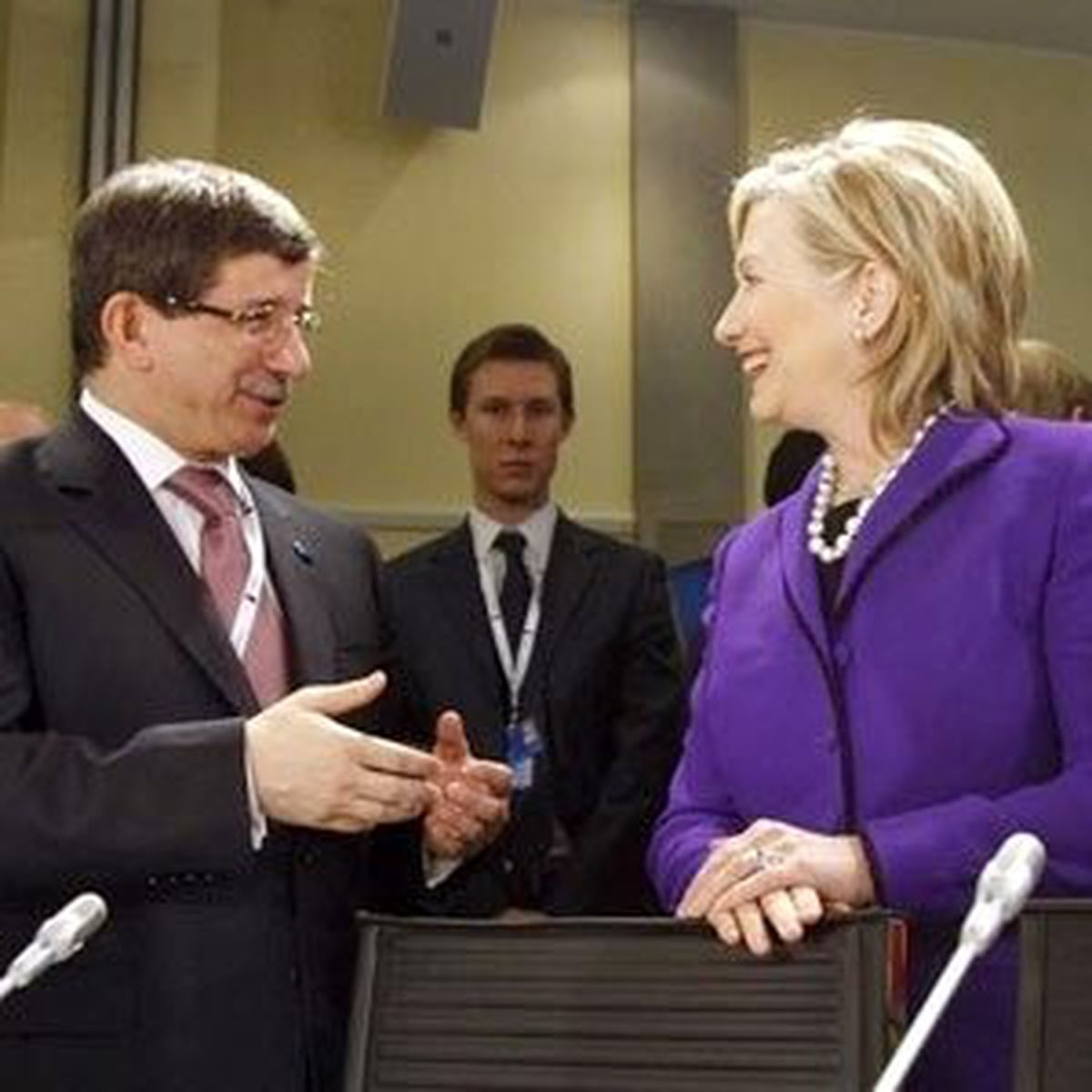 Davutoğlu-Clinton Görüşmesi Başladı