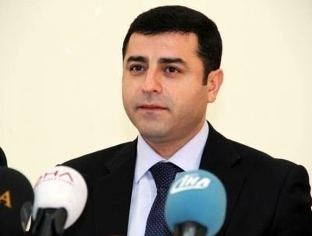 Demirtaş, Van Belediyesi\'ni Ziyaret Etti