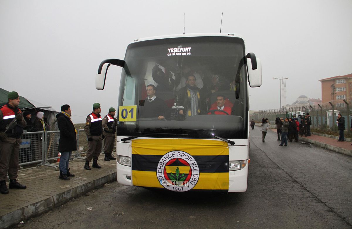 Fenerbahçeli Taraftarlardan Şike Davası Sanıklarına Destek
