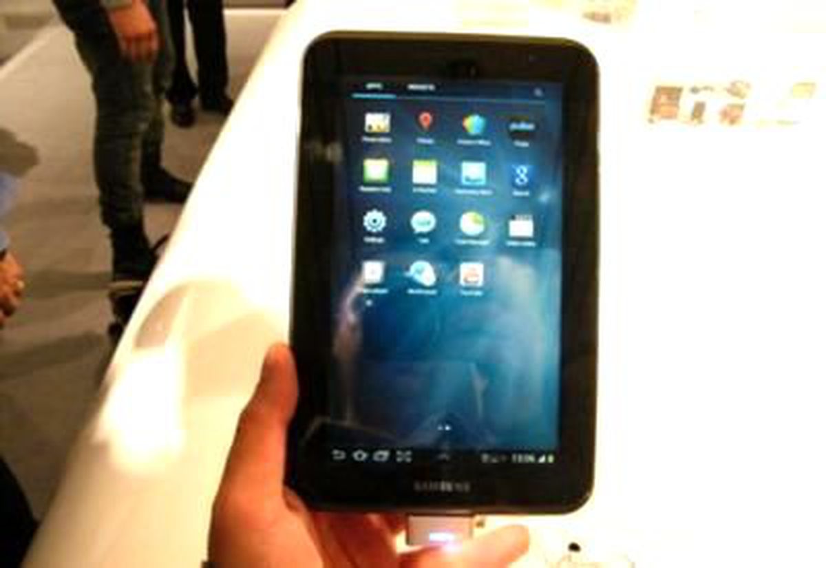 İpad 3\'ü Beklerken O Geldi!