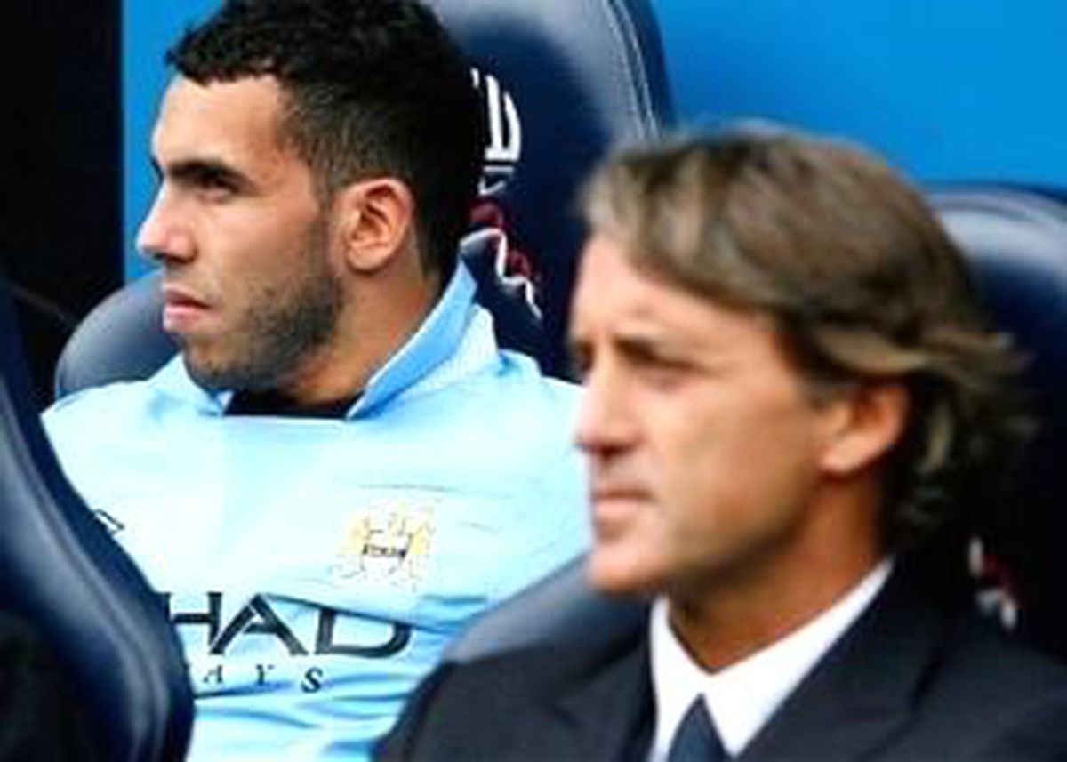 Tevez: "Mancini Bana Köpek Gibi Davrandı"
