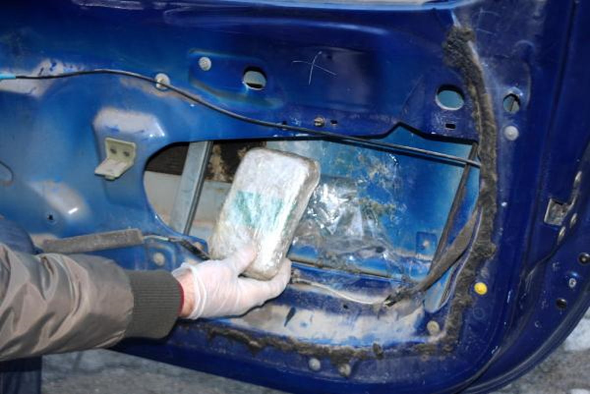 Otomobilin Kapılarından 54 Kilo Eroin Çıktı