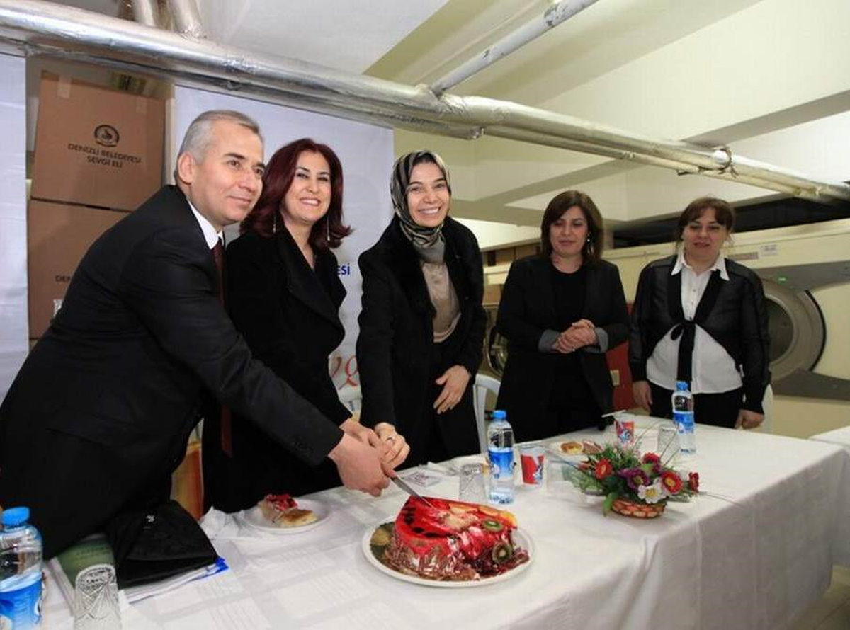 Sevgi Eli 7 Yaşında