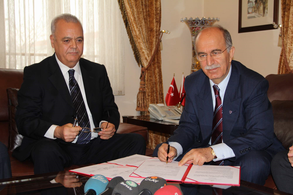 Tarihi Gemlik Lisesi Yeniden Yapılıyor