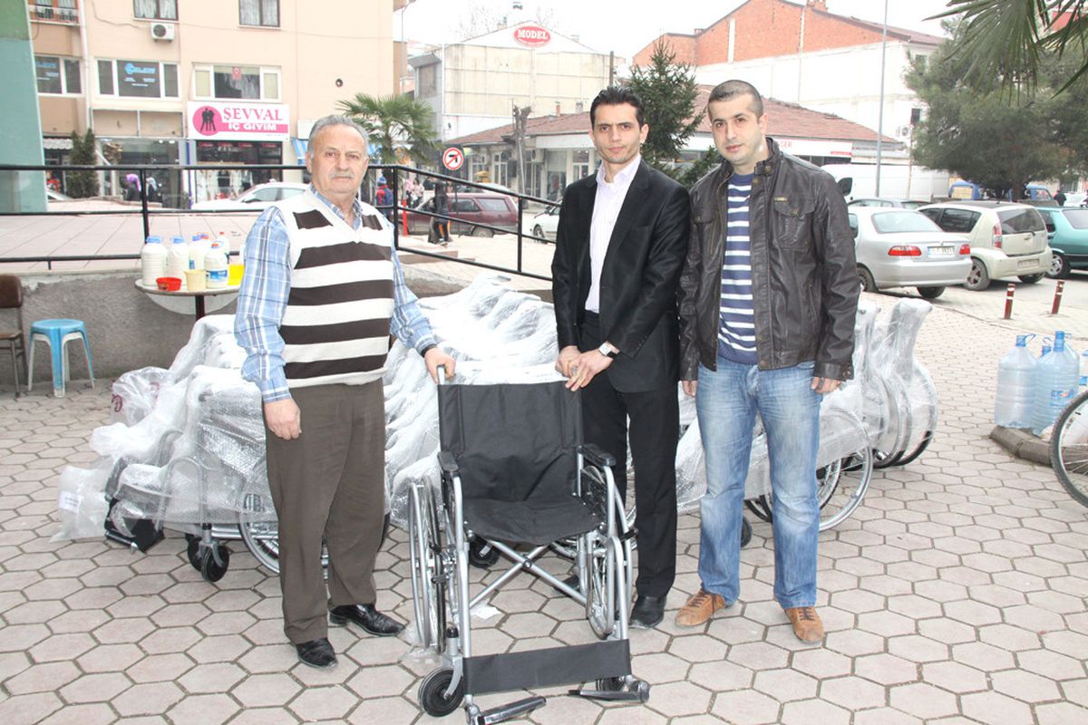 Umrecilerden 29 Tekerlekli Sandalye