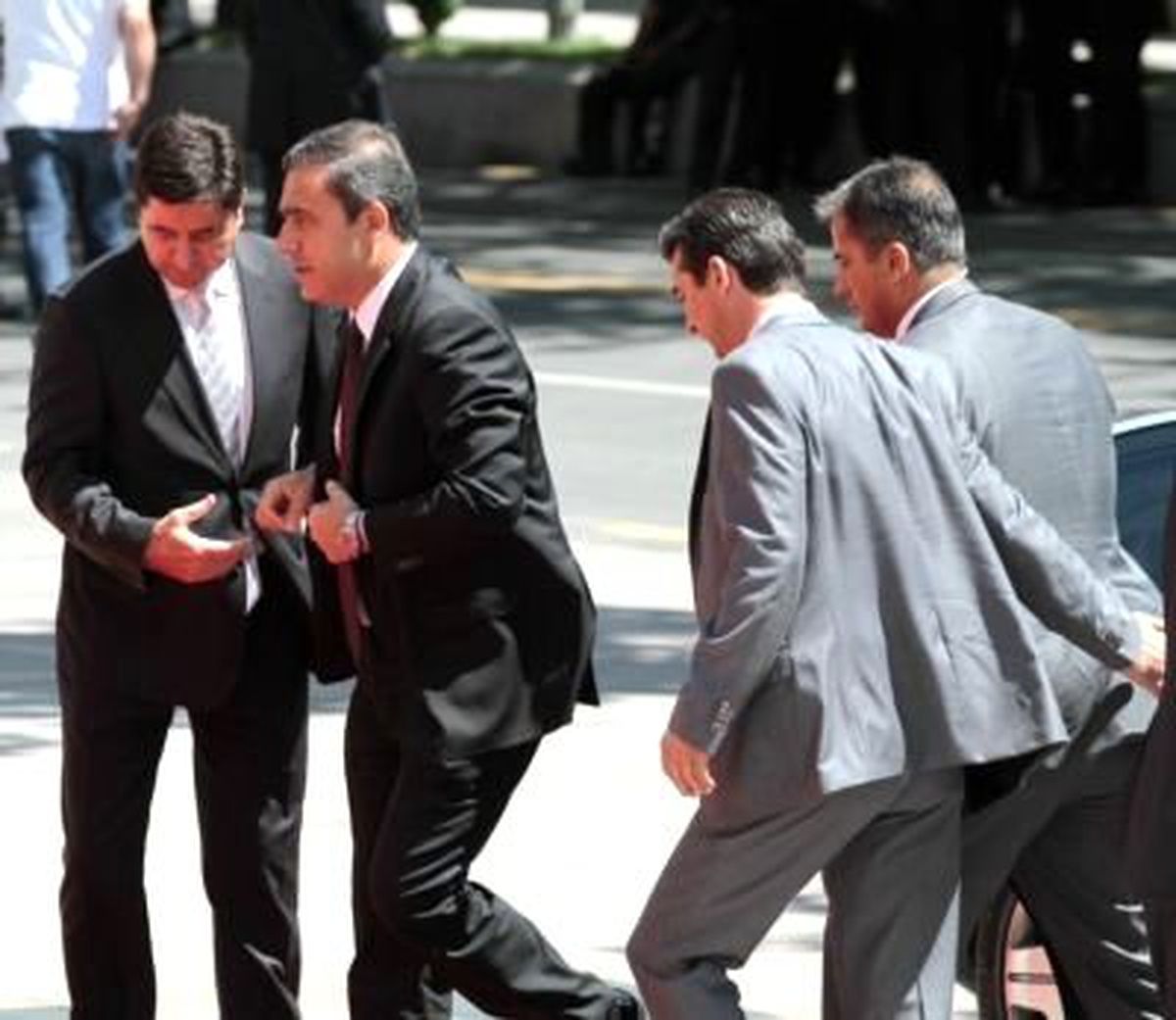 Adalet Komisyonu: MİT Teklifine 'Hakan Fidan' Ayarı