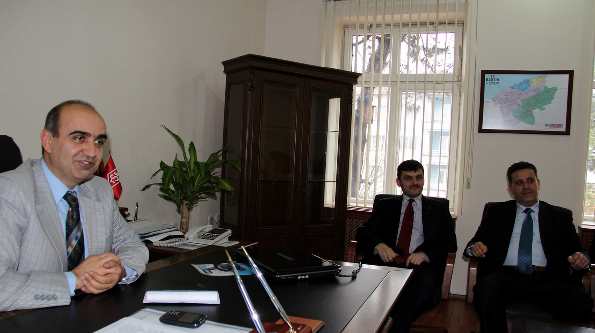 AK Parti İl Yönetimi Sağlık Müdürünü Ziyaret Etti
