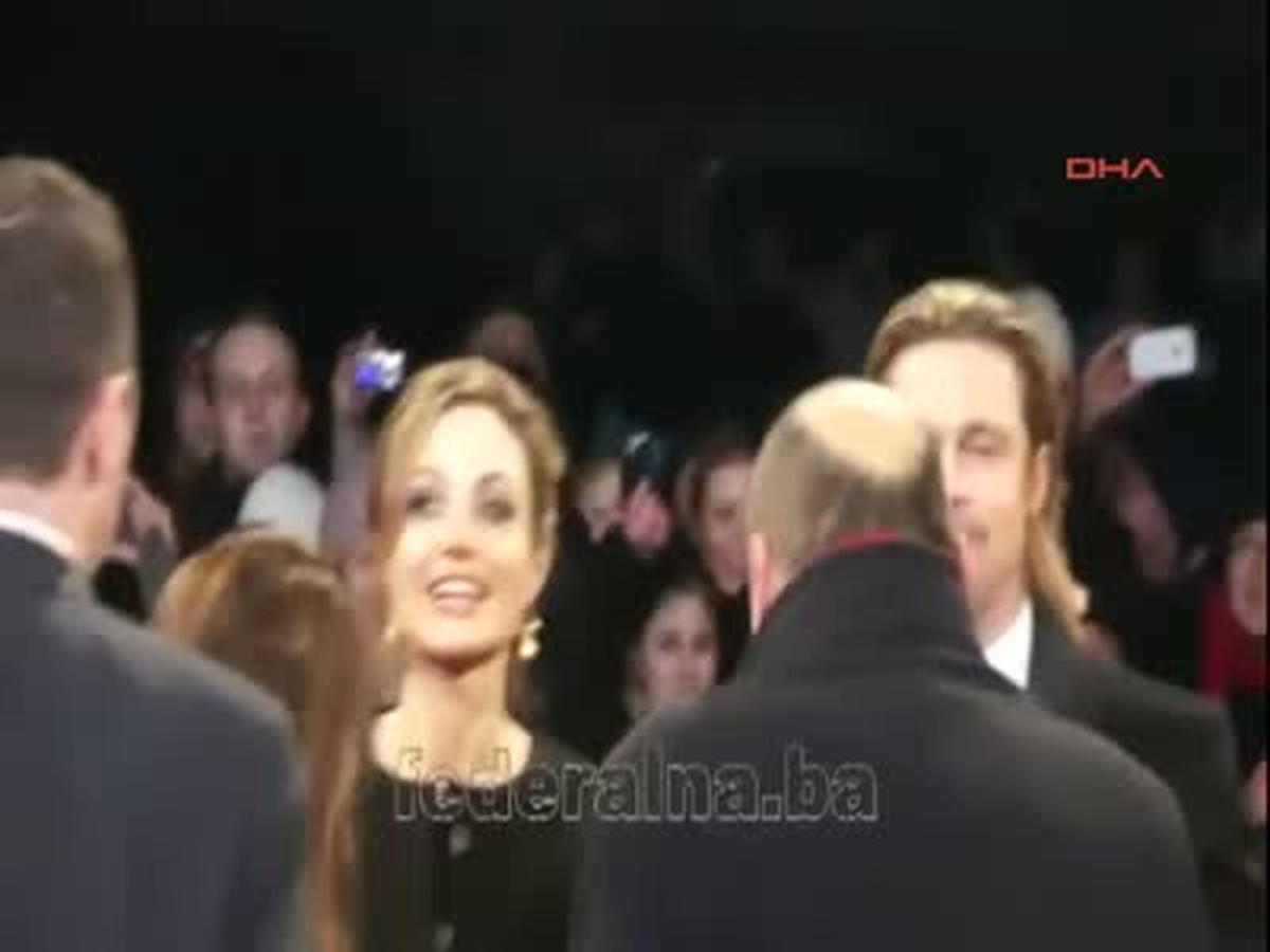 Angelina Jolie Saraybosna'da Galaya Katıldı