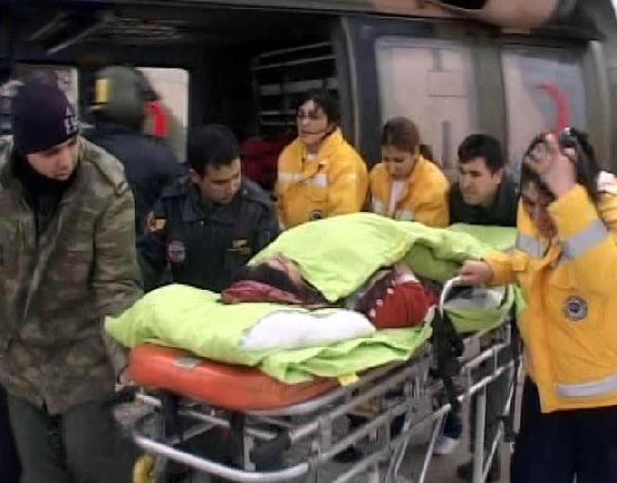Anne ve Bebeğine Askeri Helikopterle Sevk