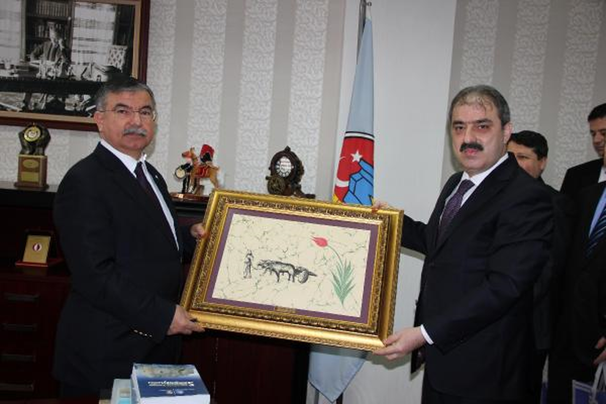 Bakan Yılmaz: İhracat Şartı ile Özel Sektörün Mermi Üretimine İzin Veriyoruz