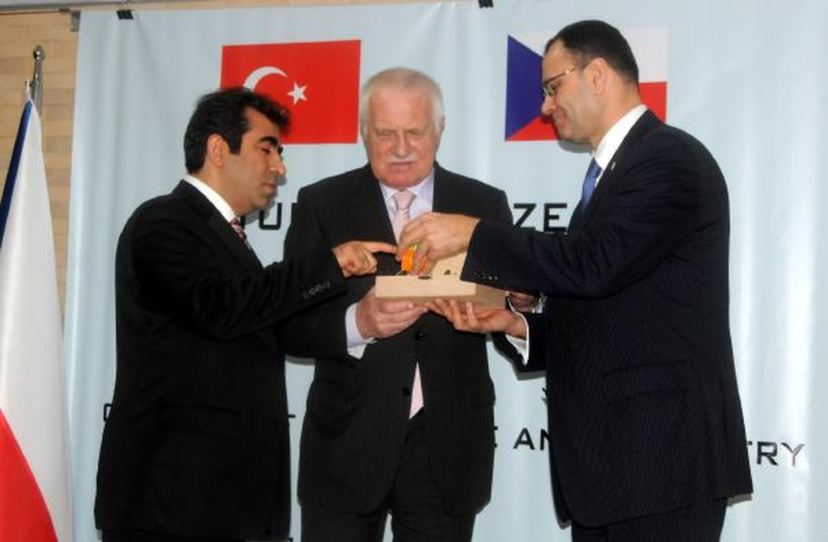 Çek Cumhurbaşkanı Klaus: AB Kapısının Kapaılı Olmasını İstemiyoruz (3)