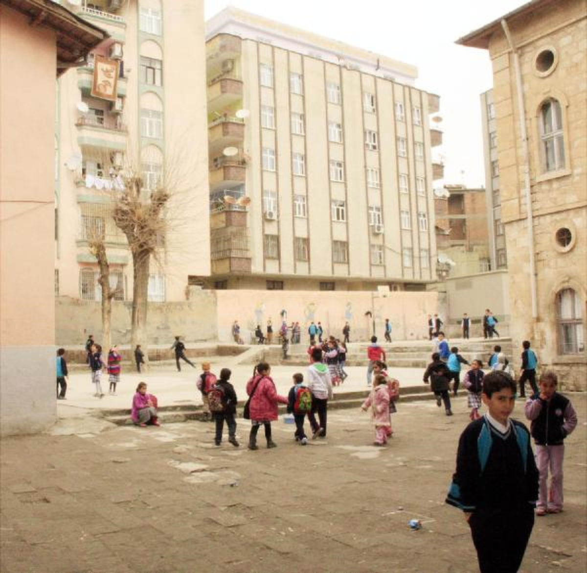 Diyarbakır\'da 17 İlçede \'Dikkat Patlayıcı Madde Sakın Dokunma\' Eğitimi