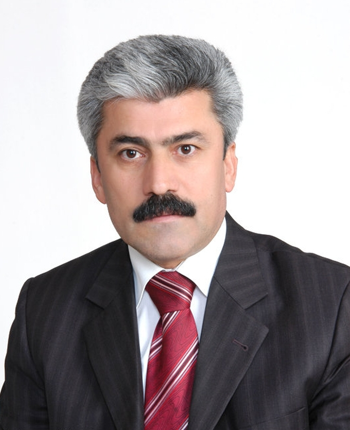 Fenerbahçe, Bıyığından Etti