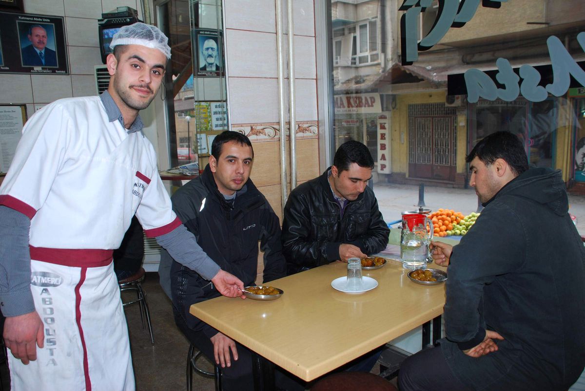 Gaziantepliler Tatlıya Doymuyor