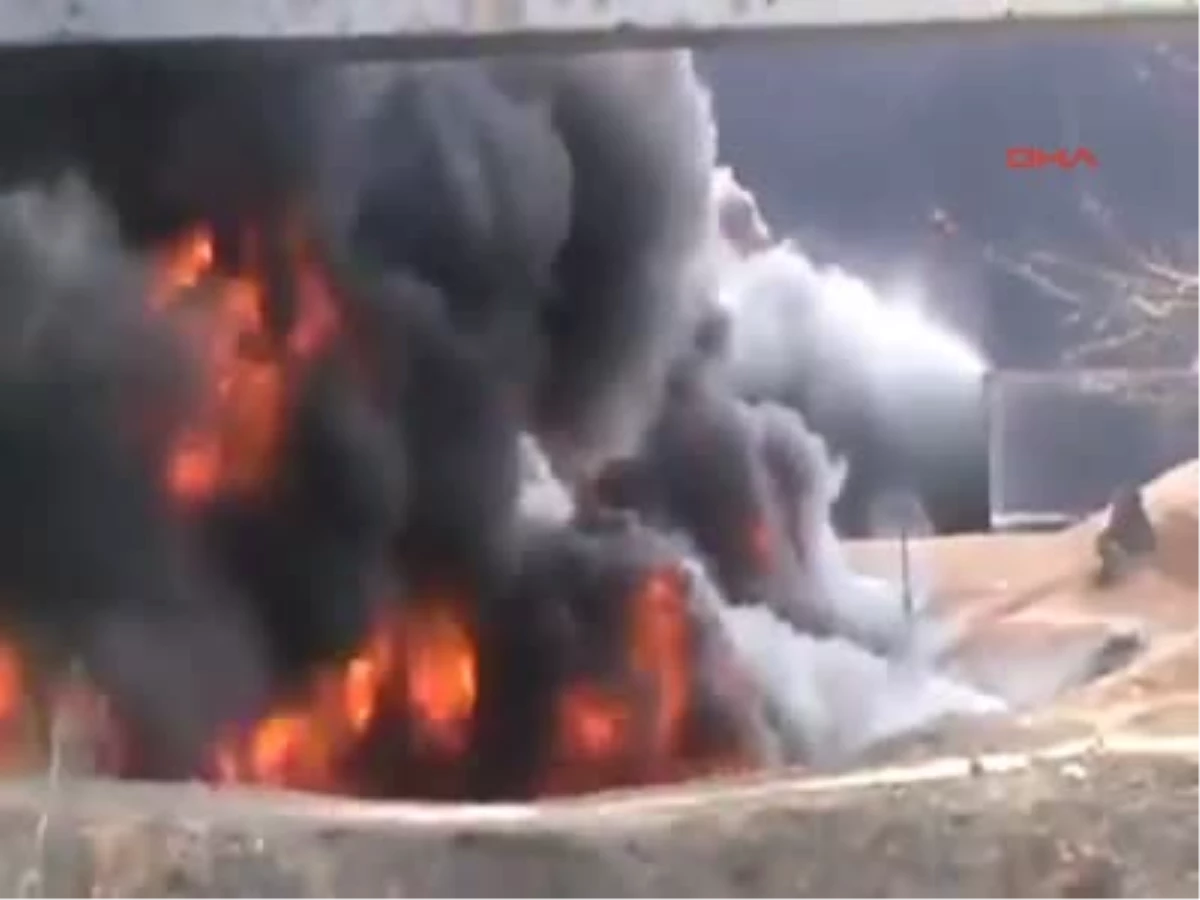 Humus\'ta Petrol Boru Hattına Saldırı