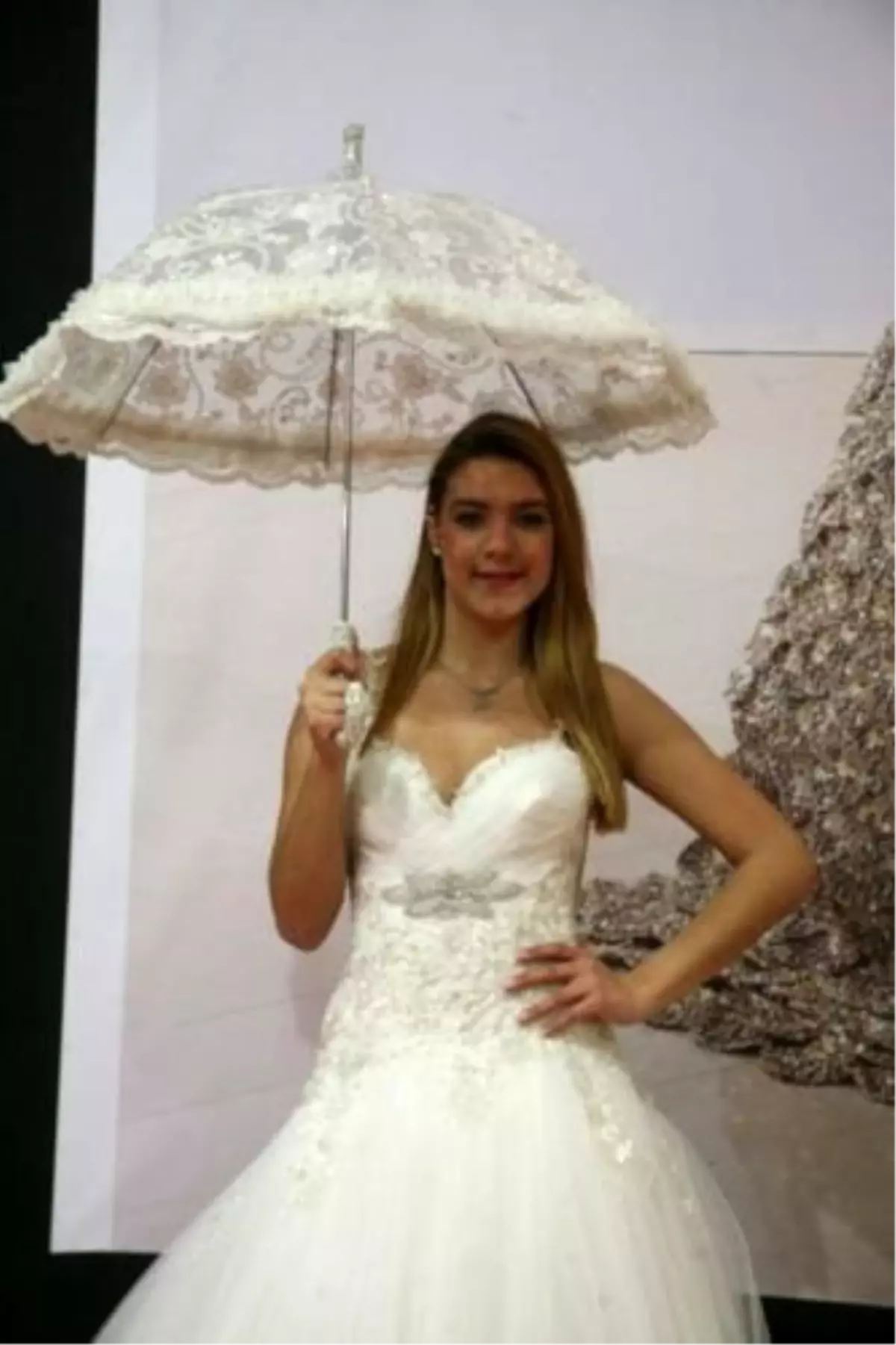 \'If Wedding Fashion İzmir\' Görkemli Bir Törenle Kapılarını Açtı