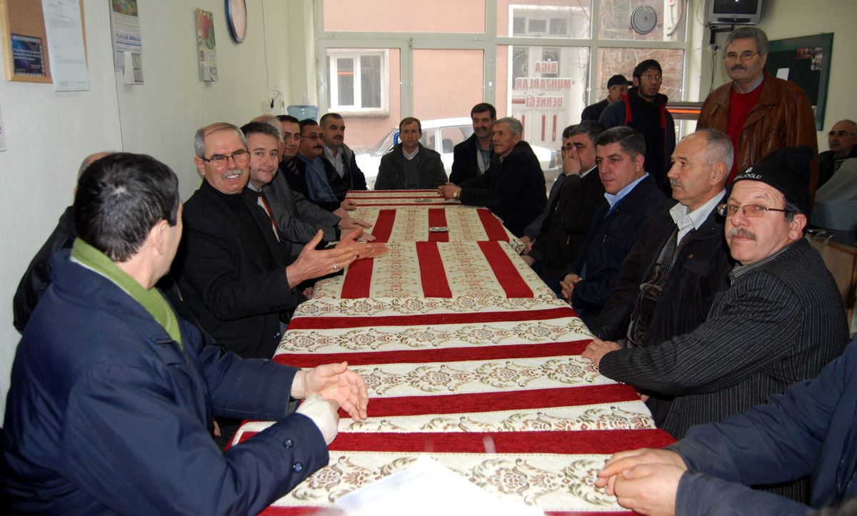 İl Genel Meclis Başkanı Ali Rıza Tekin'den Biga Muhtarlar Derneği'ne Ziyaret