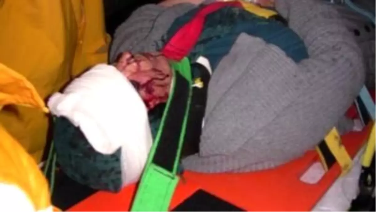 İzmir'deki Otobüs Kazasında 18 Yaralı