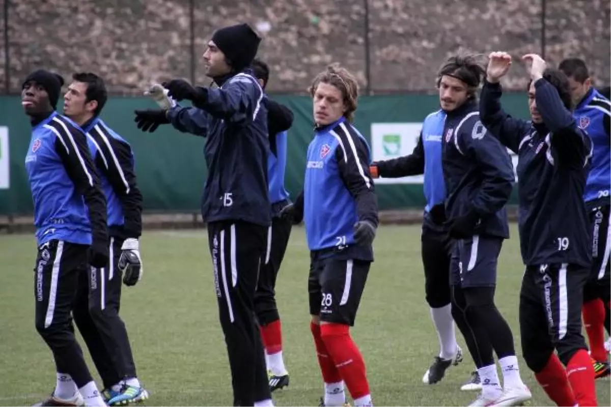 Karabükspor Deplasman Şanssızlığını Kırmak İstiyor