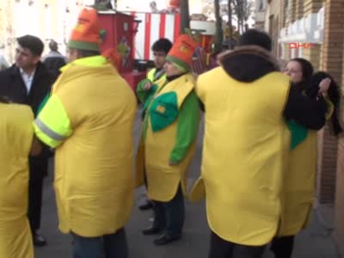 Karnavalın Adı, Kayısının Tadı