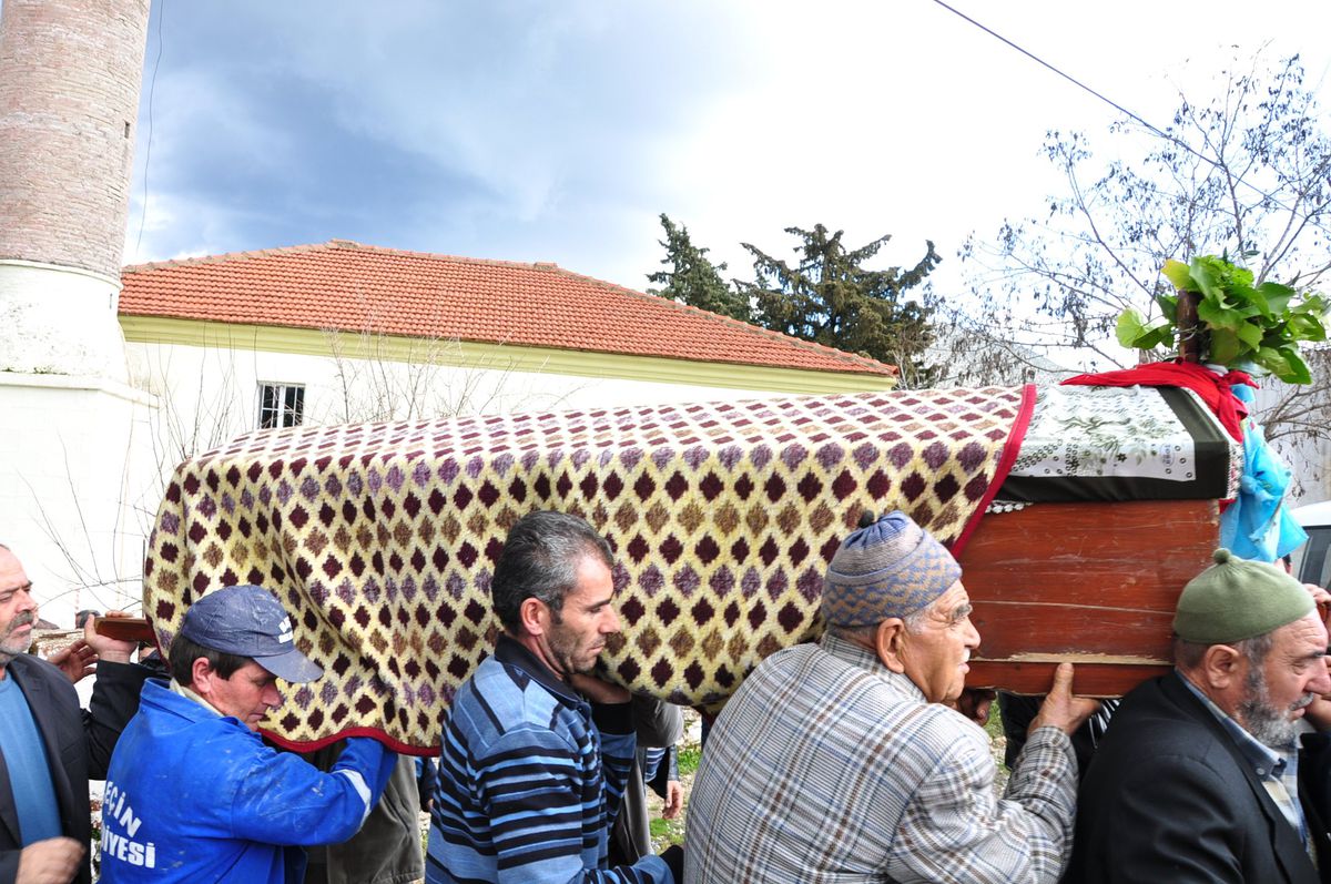 Kaza Kurbanı Genç Kadın Son Yolculuğuna Uğurlandı