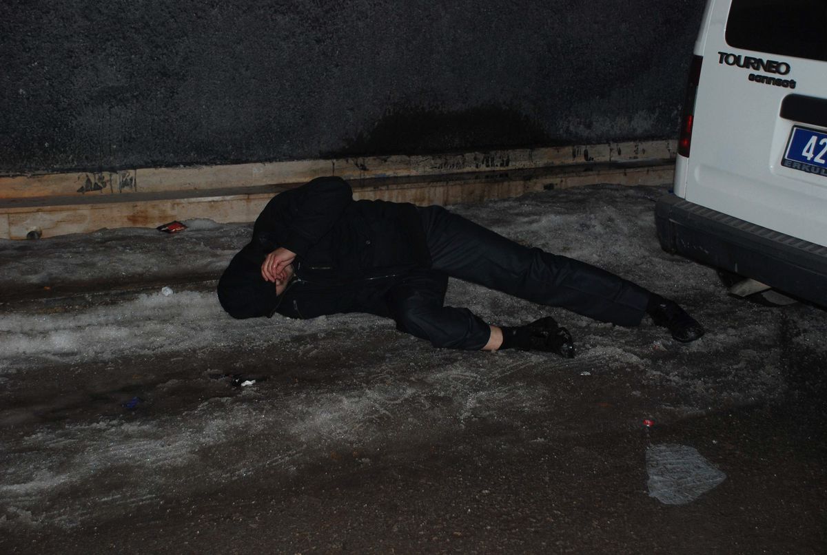 Kırık Ayağıyla Yarım Saat Yardım Bekledi