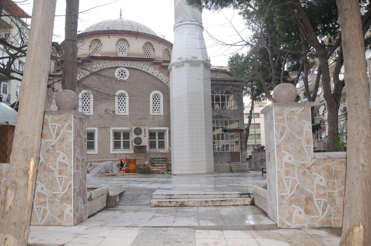 Kuyualan Camisi Çevresinde Yenileme Çalışmaları