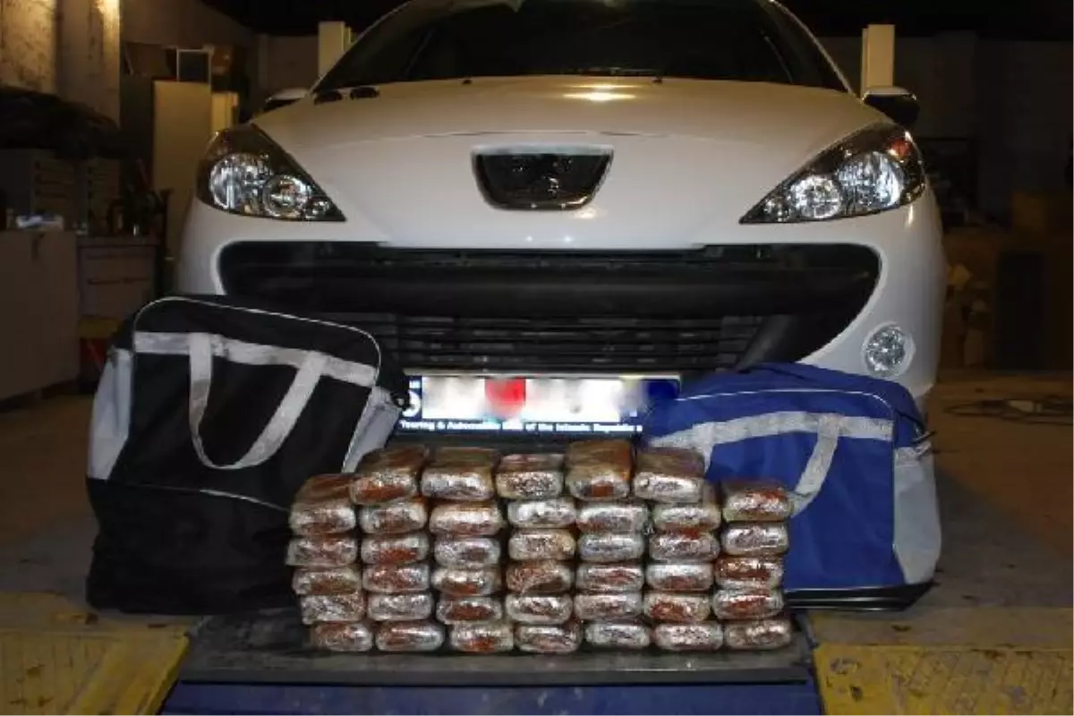 Lösemi Hastası Oğlunu, Uyuşturucu Kuryeliği İçin Kullanmış