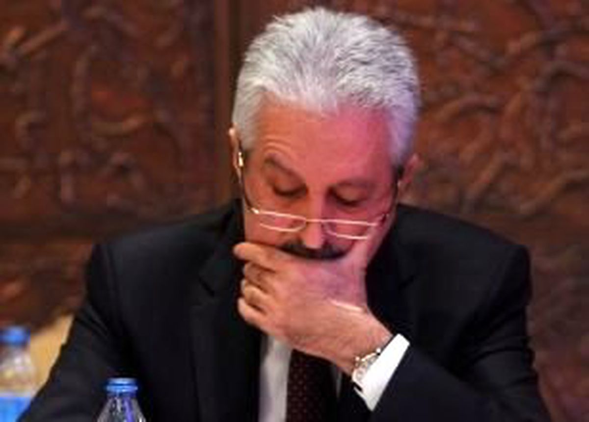 M.ali Aydınlar\'a Veto!