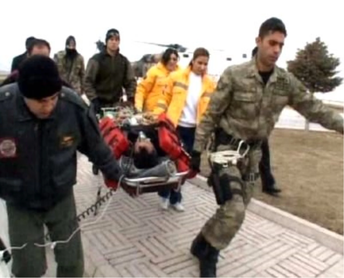 Mezrada Rahatsızlanan Köylü, Askeri Helikopterle Hastaneye Kaldırıldı