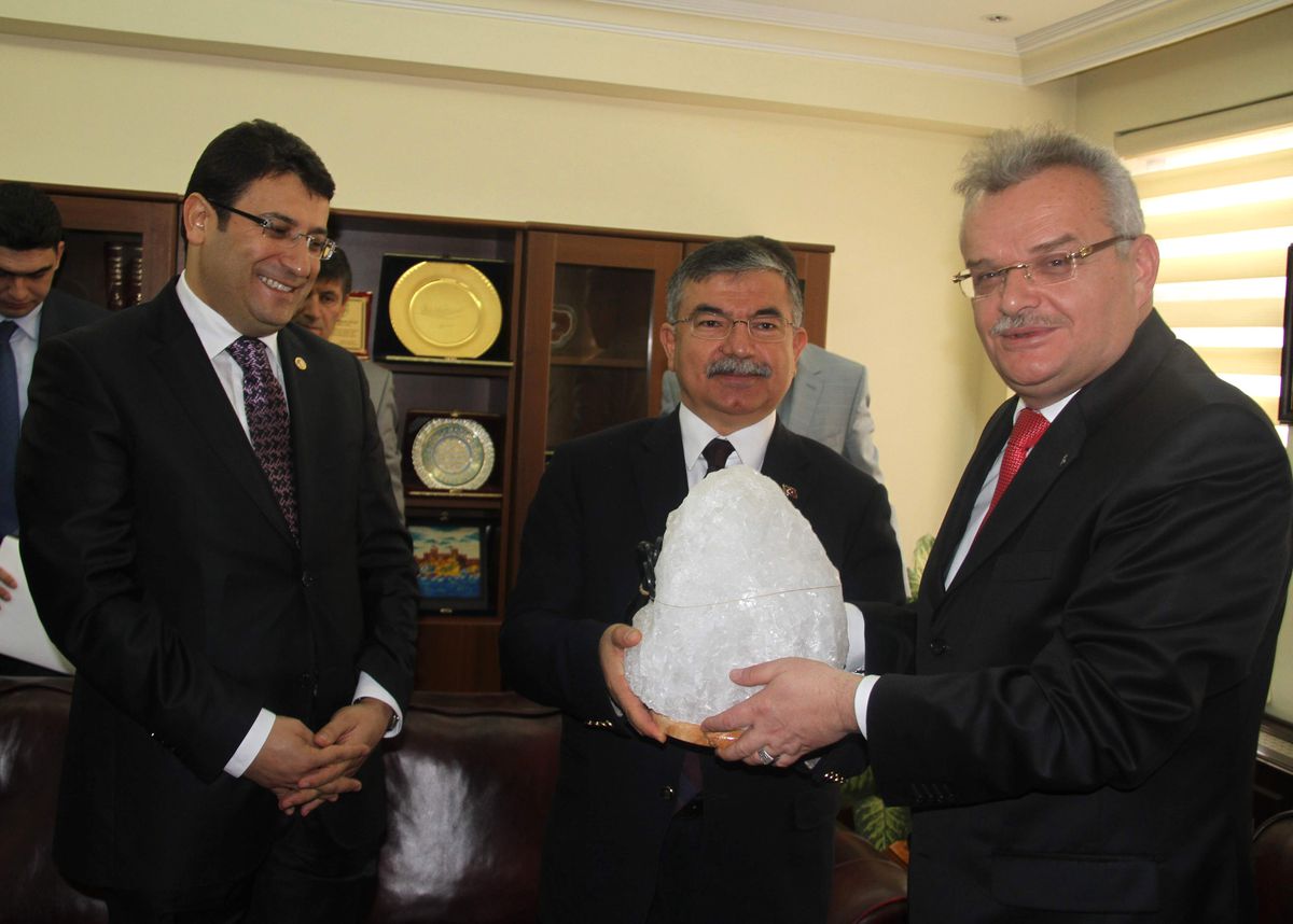 Milli Savunma Bakanı Yılmaz Çankırı\'da