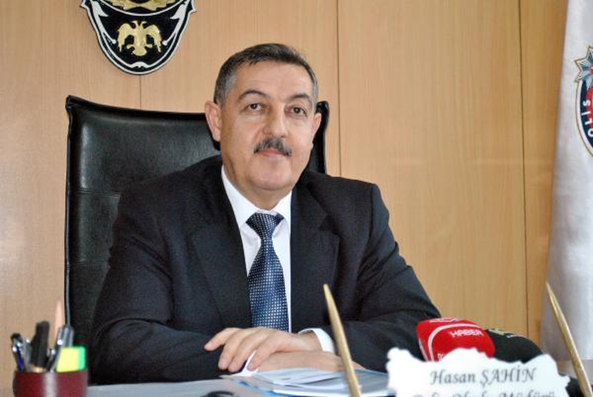 Polisten \'Taş Atan Çocuk\' Projesi