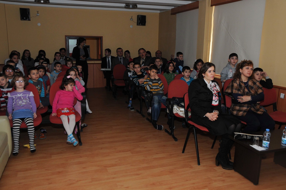 Sağlıklı Dişlere Sahip Çocuklar Konuşmayı Erken Öğreniyor