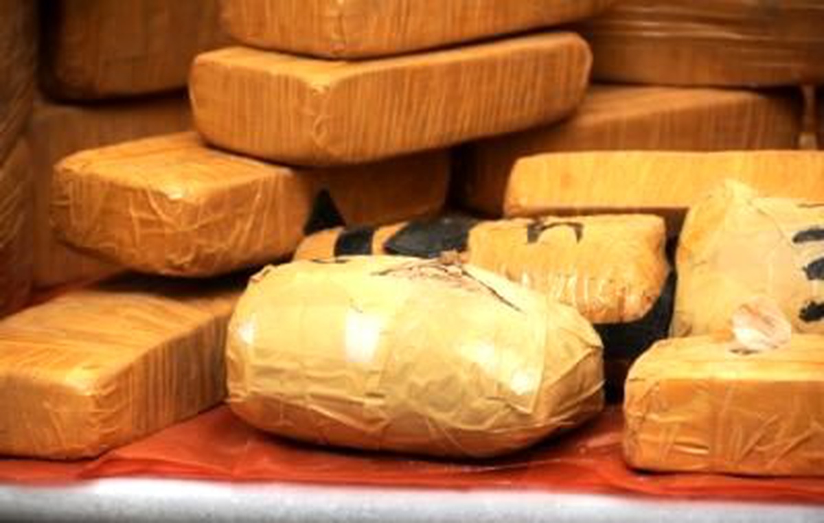 Yüksekova\'da 23 Kilo Eroin, 67 Kilo Esrara 2 Gözaltı
