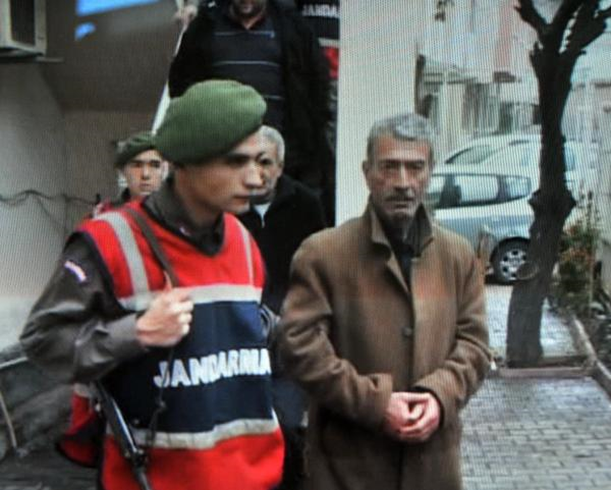 Adana\'da Tefeci Çetesi Çökertildi