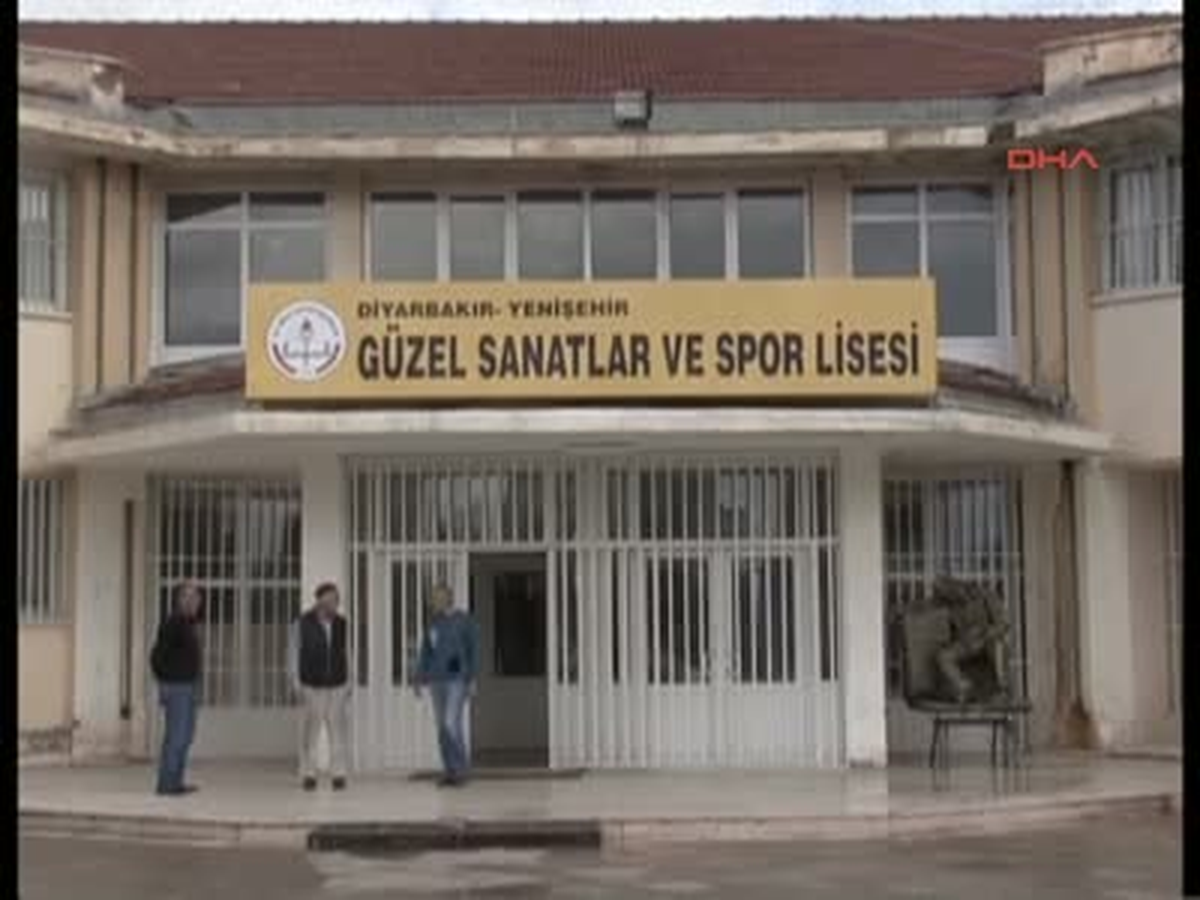 AK Parti\'den Diyarbakır\'da Uyuşturucu Raporu Madde