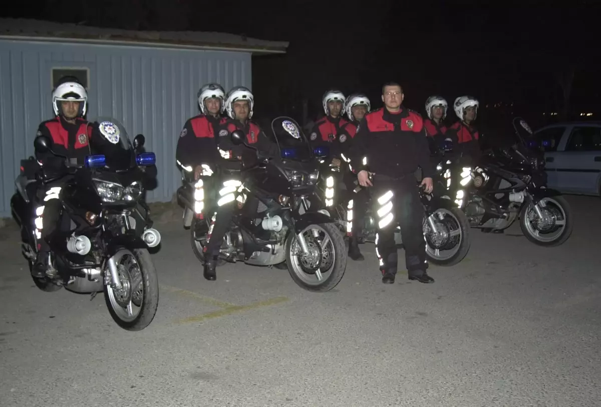 Aranan Zanlı Sahte Kimlikle Yakalandı