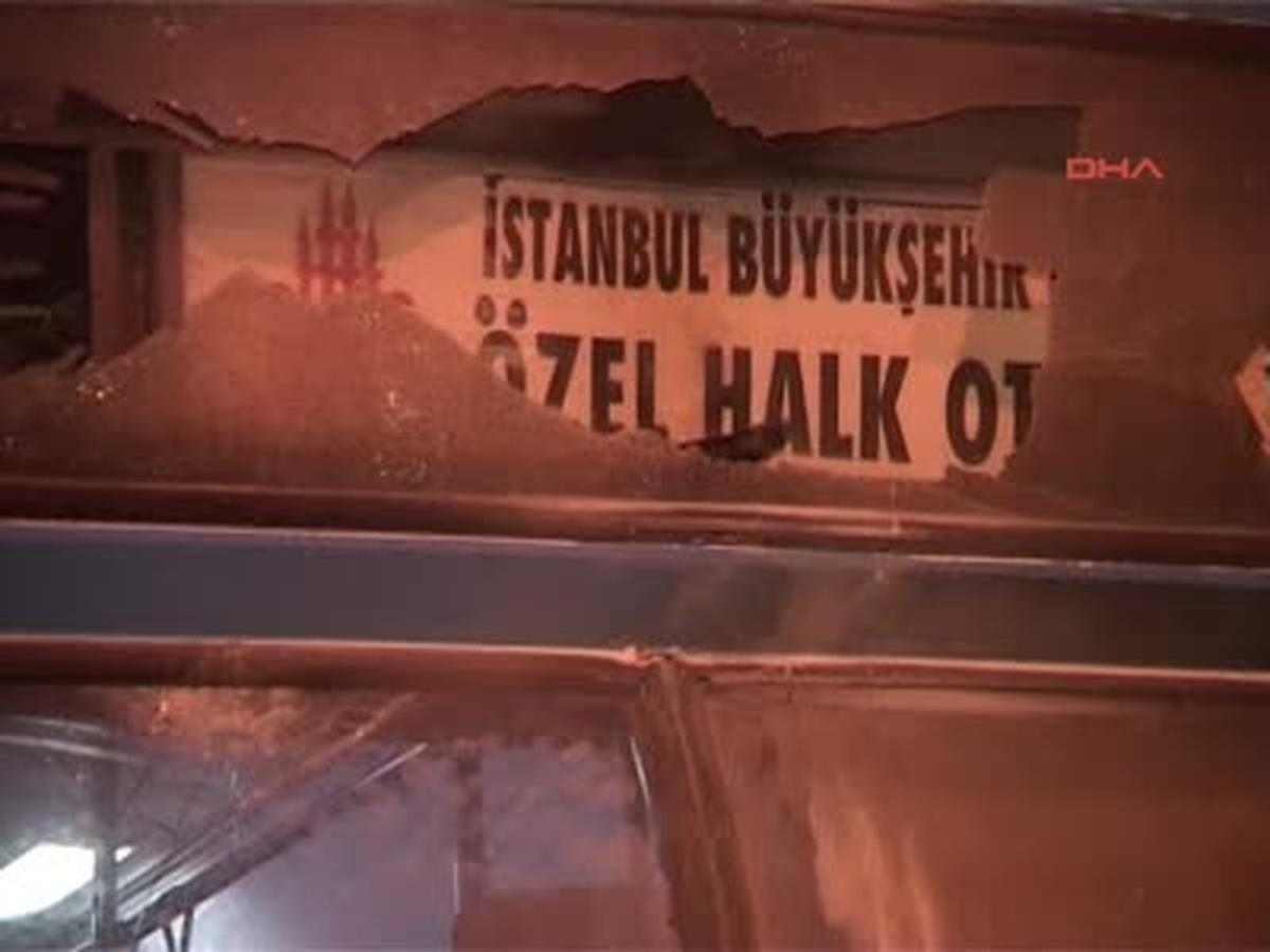 Bağcılar\'da Bir Otobüs ve Markete Molotofkokteyli Attılar
