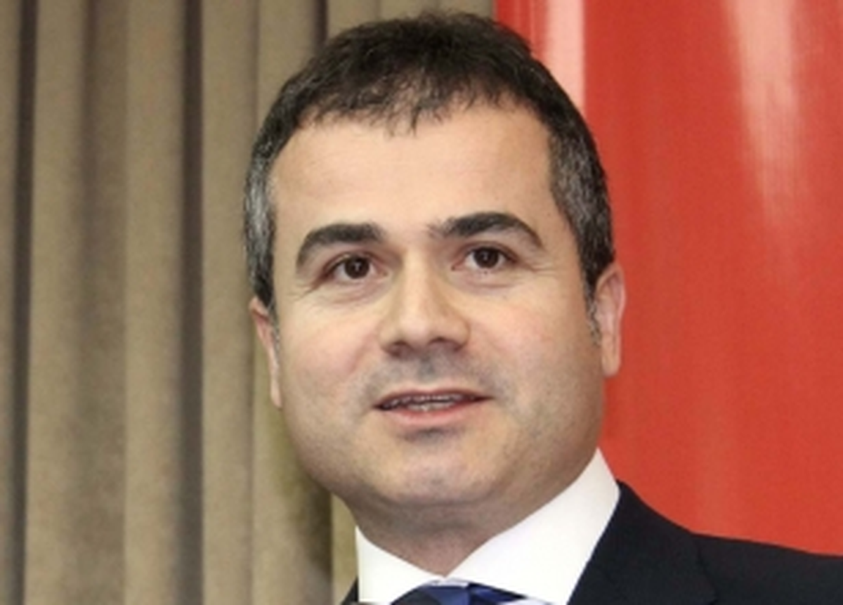Bakan Tek Aday İstedi