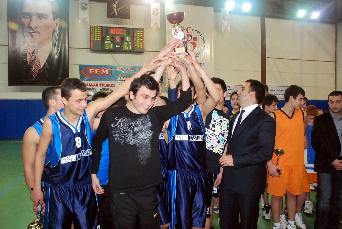 Basketbolun Yıldızlarına Ödül Yağdı