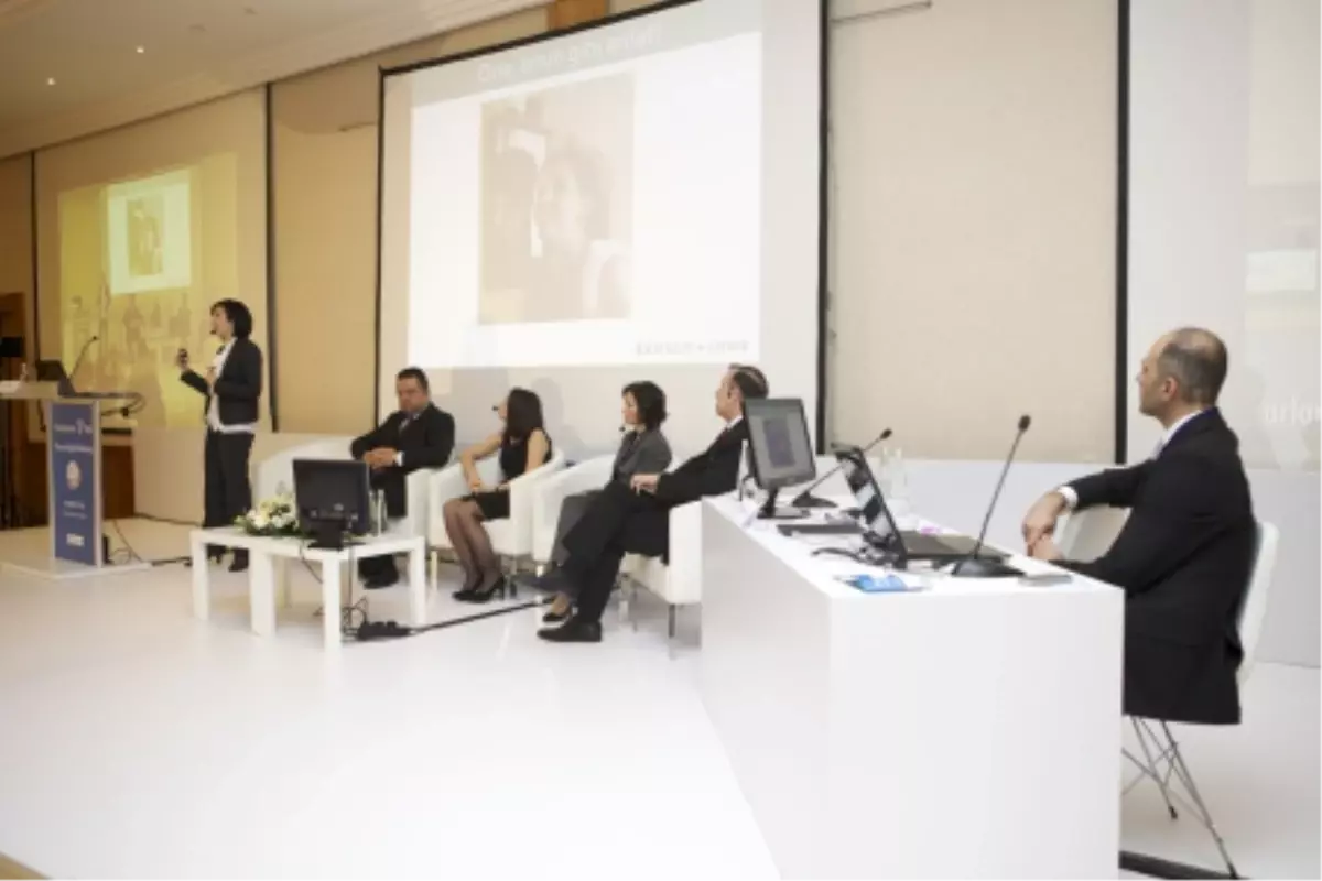 Bausch + Lomb "Pazarlamanın D Hali" Konferansı"nda Başarılı Dijital Pazarlama Uygulamalarını Anlattı