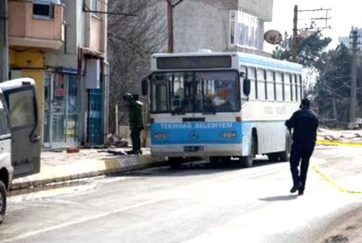 Belediye Otobüsünde Şüpheli Paket Paniği