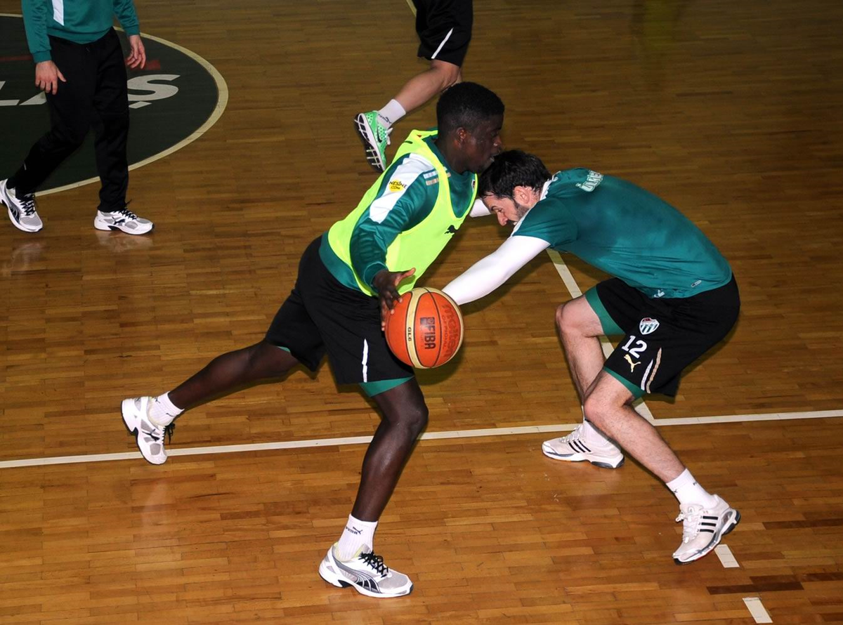 Bursaspor\'dan Basket Şov