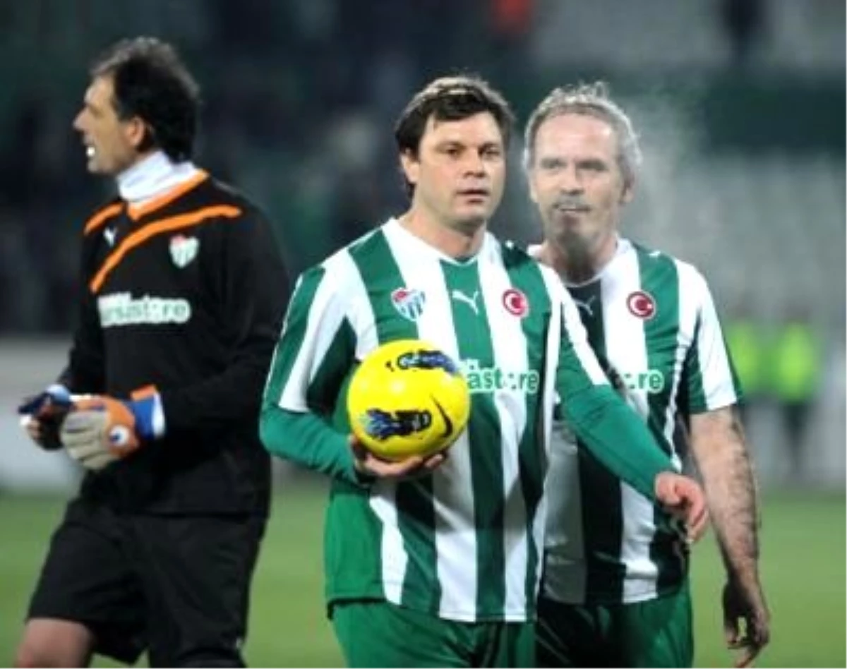 Bursaspor \'İmparator\'u Unutmadı