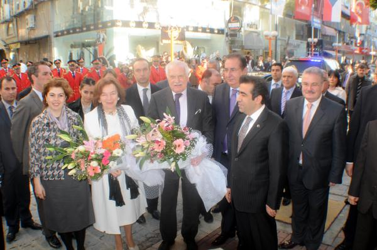 Çek Cumhurbaşkanı Vaclav Klaus Mersin ve Adana\'da